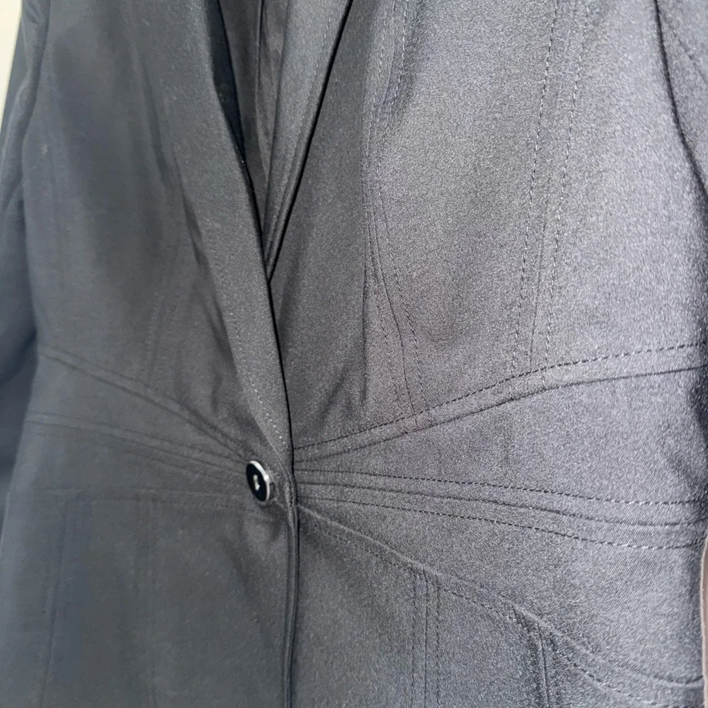New York & Company 7th Avenue Black Blazer - Picture 3 of 4